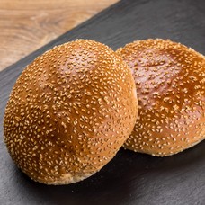 Svježe pečeno hamburger pecivo sa sezamom 100 g