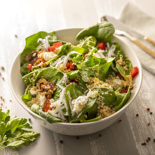 Salata od mladog špinata i kvinoje za 1 osobu (250 g)