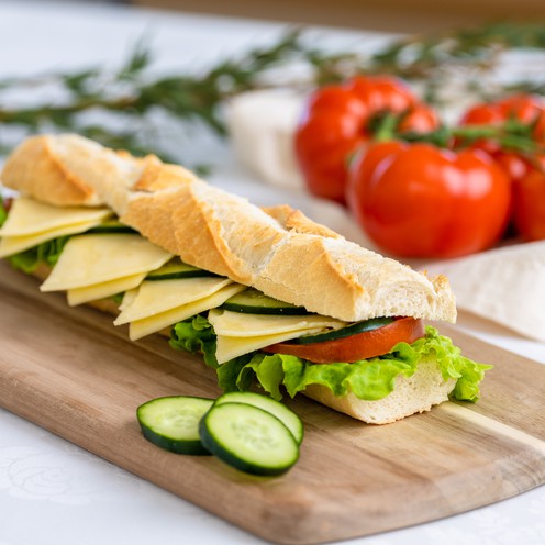 Baguette sa sirom i povrćem (345 g)