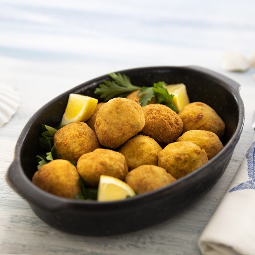 Okruglice od oslića i krumpira s umacima (24 komada)