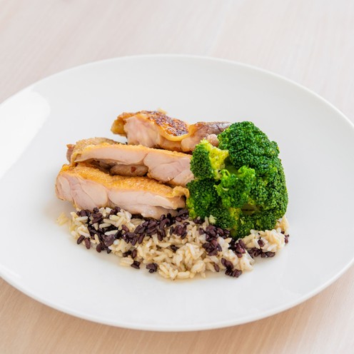 Pileći odrezak s brokulom i rižom za 1 osobu (375 g)