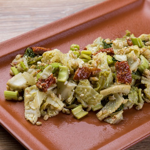 Salata od ječma, koromača i sušenih rajčica za 2 osobe (500 g)